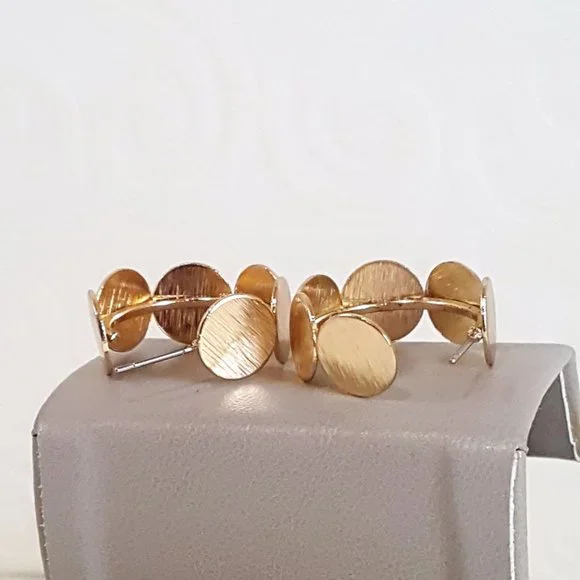 ANTHROPOLOGIE FLAT DISC HOOP EARRINGS NWT - Picture 4 of 5